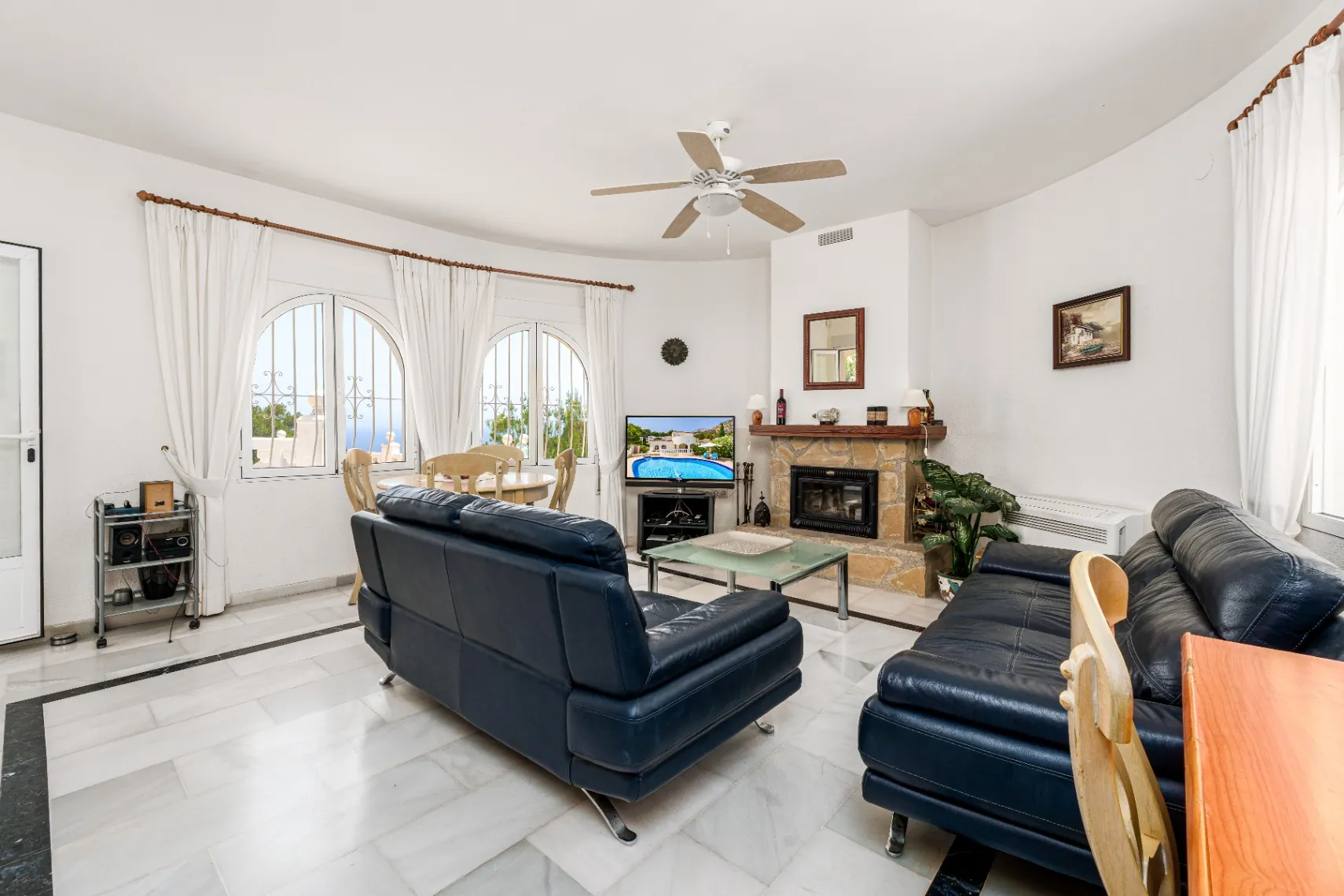 Villa for sale in Altea, Alicante