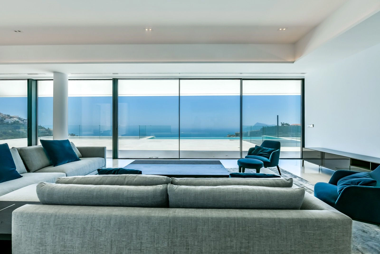 Luxury Villa with Panoramic Sea Views for Sale in Altea Hills With Large Swimming Pool