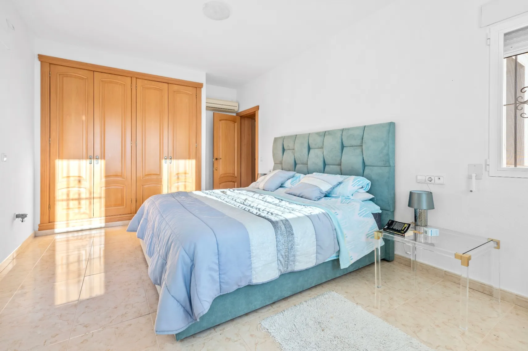 Two-story Mediterranean villa with Garage for Sale in Alhama Springs