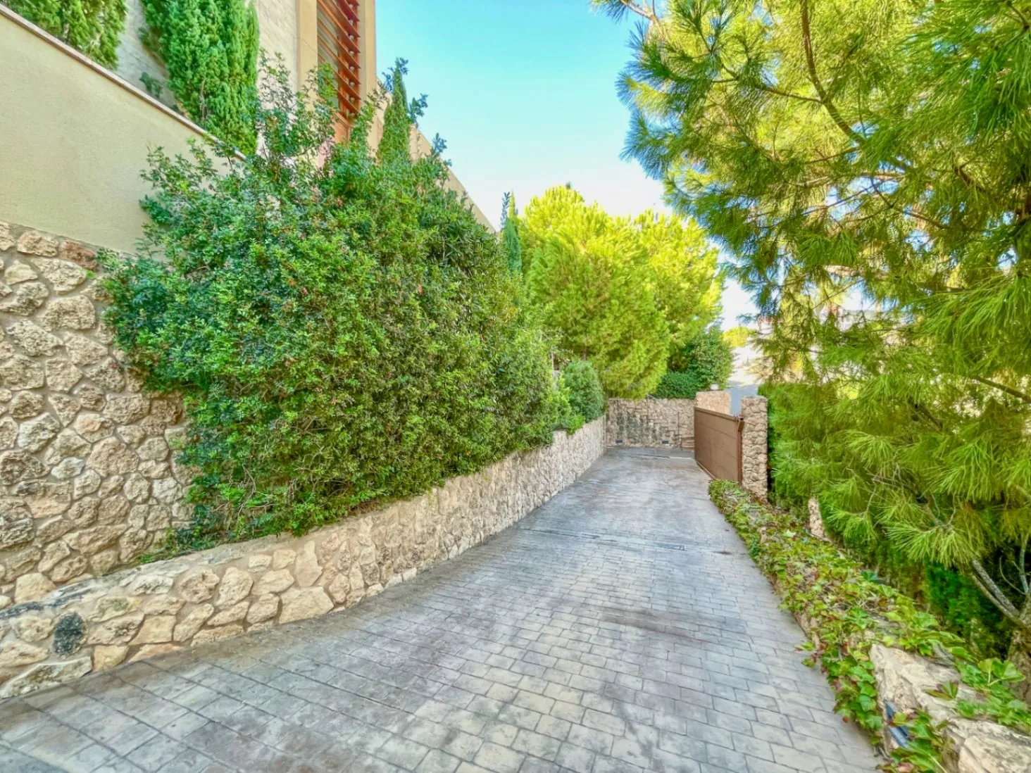 Villa for sale in El Campello, Alicante