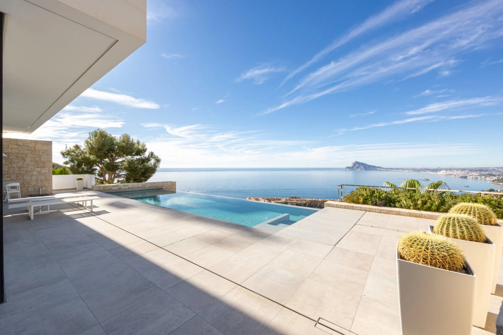 Modern Villa with Sea Views for Sale in Altea
