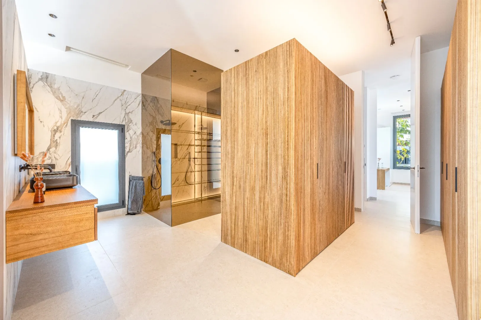 Villa for sale in Albir, Alicante