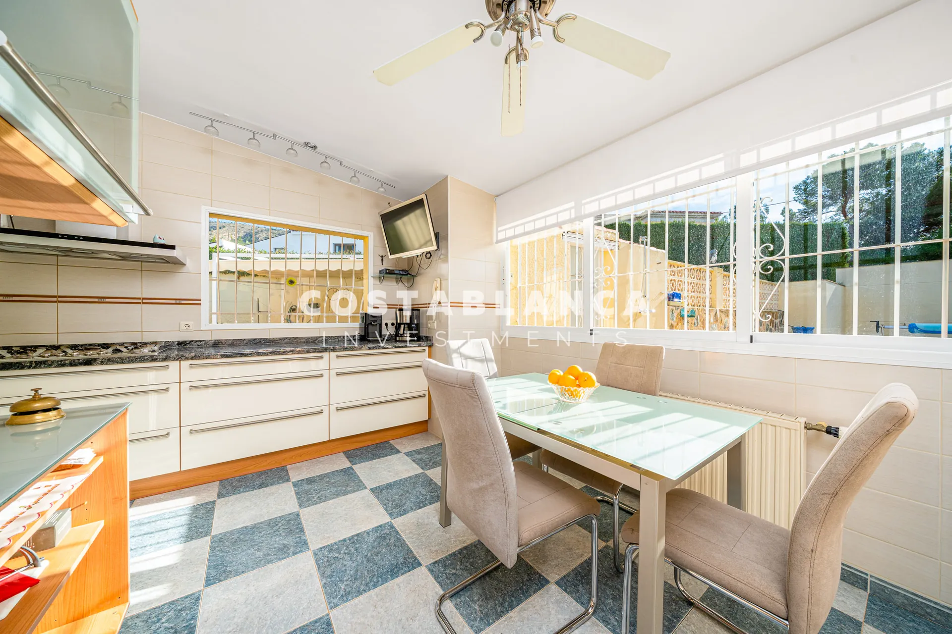 Single Floor Villa with Pool and Solar Panels in Quiet Area of L’Albir
