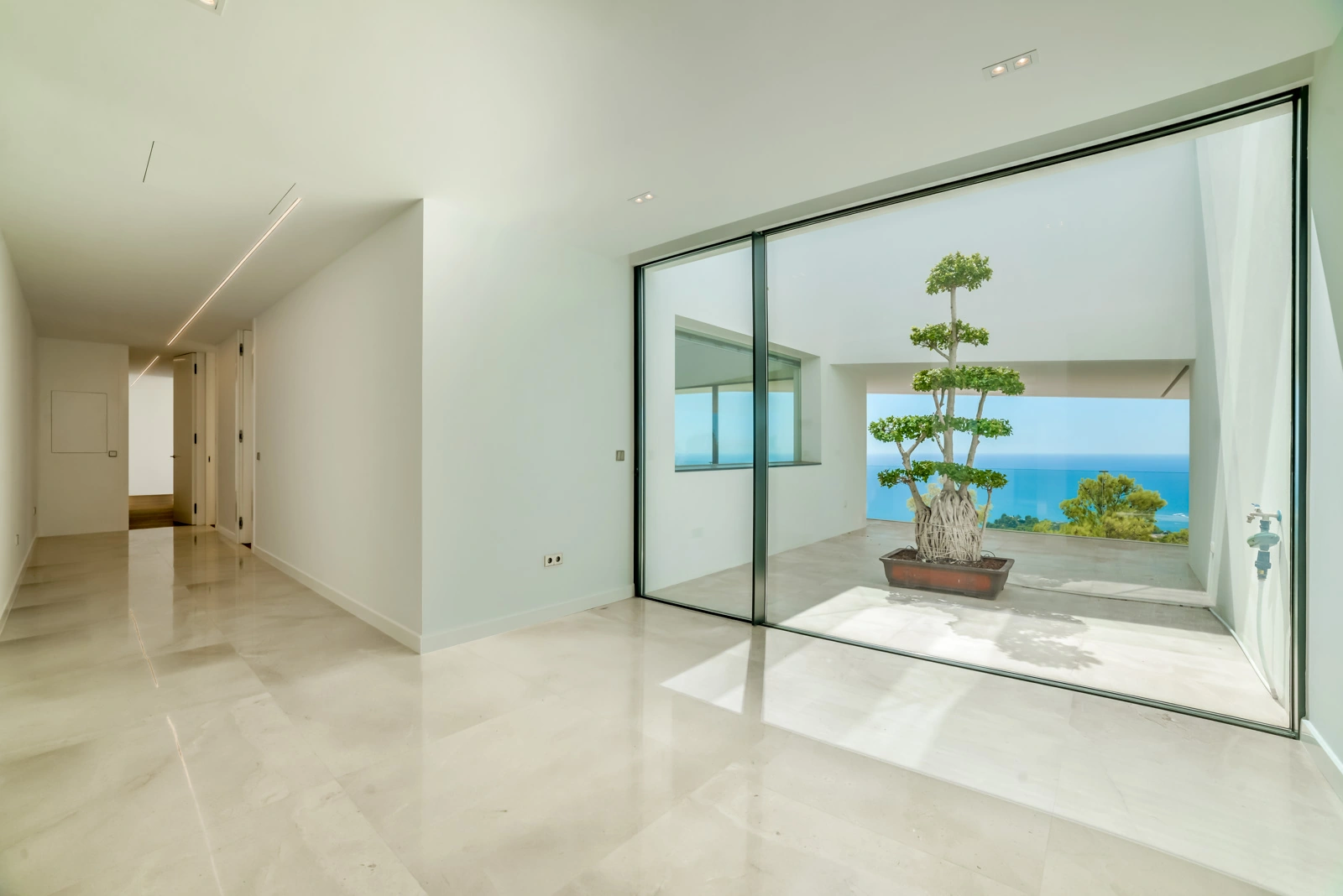 Luxury Villa with Panoramic Sea Views for Sale in Altea Hills With Large Swimming Pool