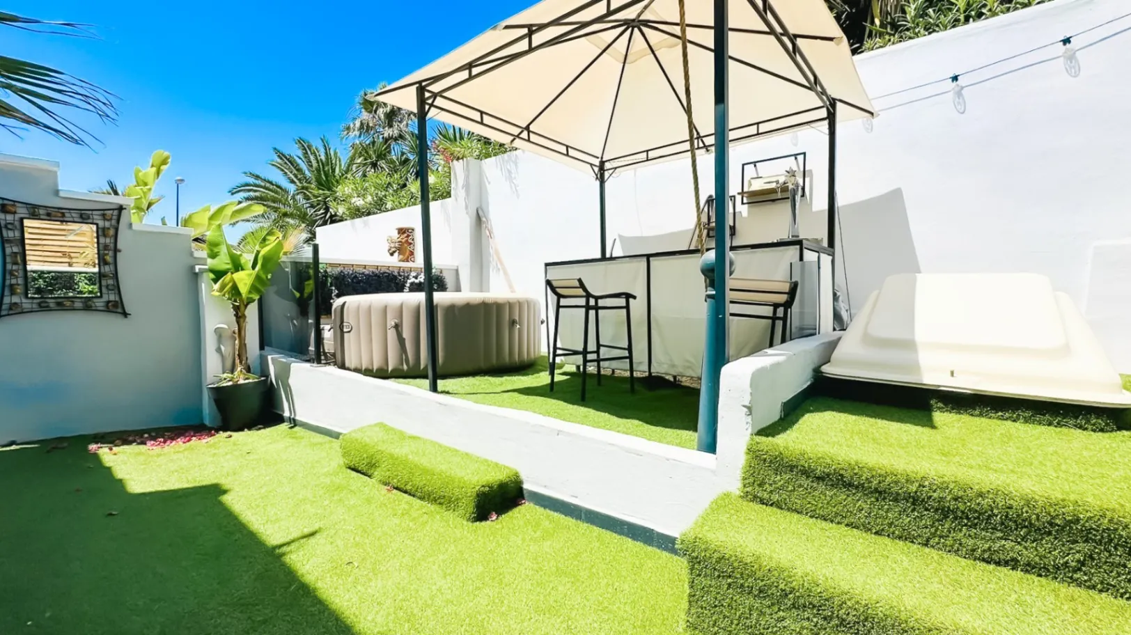 Villa In La Nucia With Pool and Garden For sale