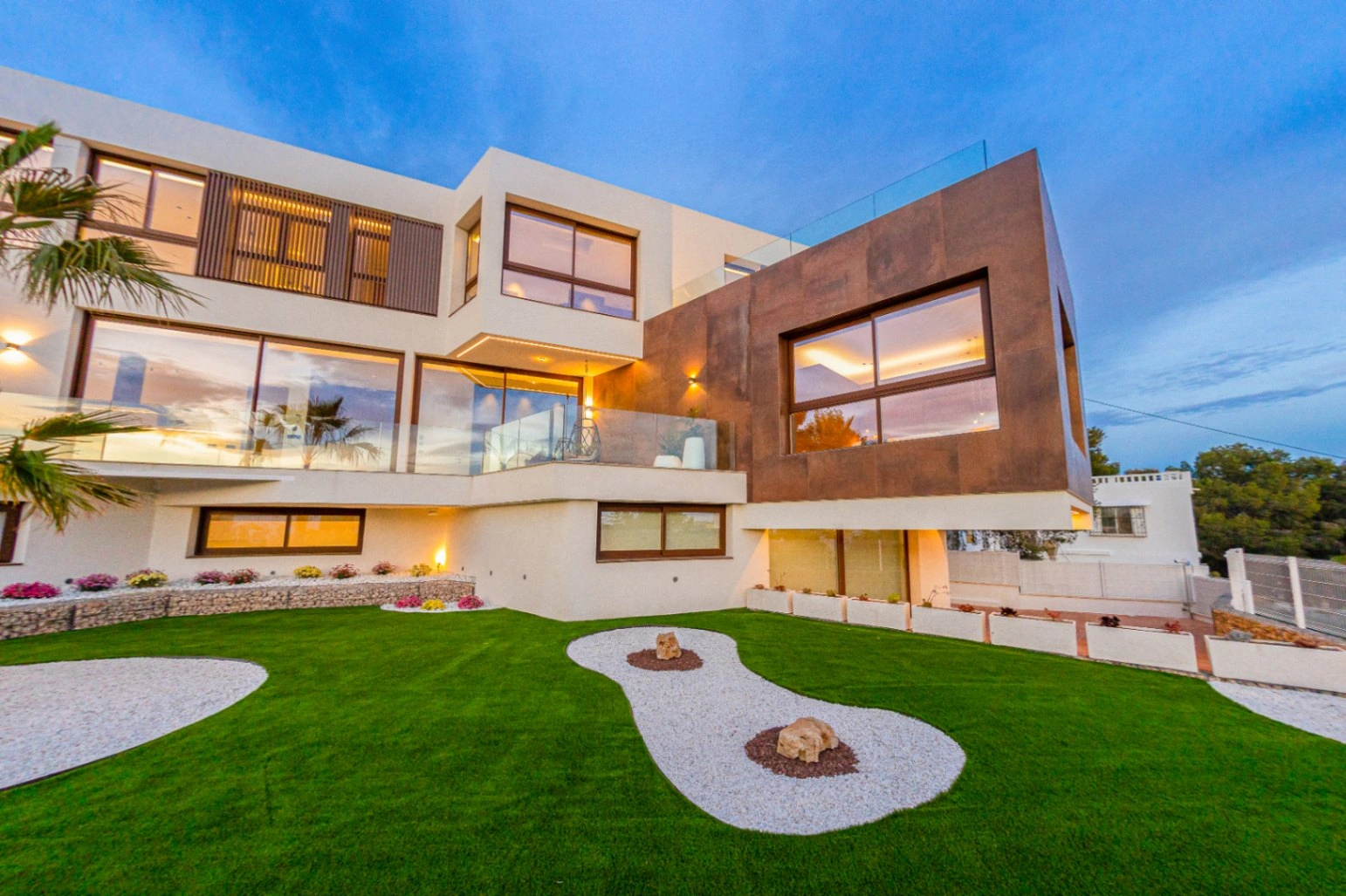 Villa for sale in Benidorm, Alicante