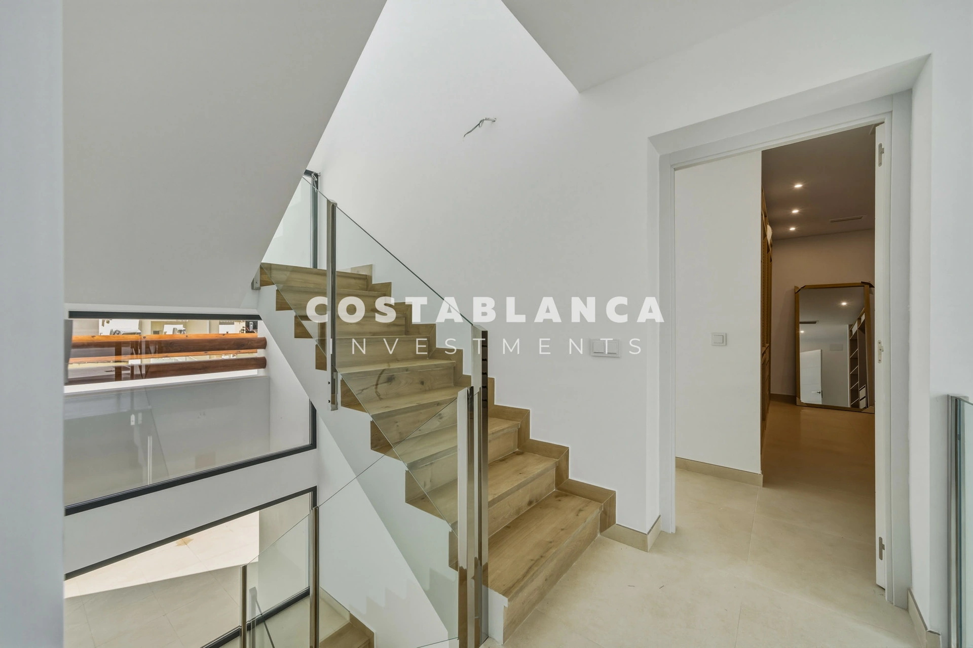 Villa for sale in Albir, Alicante