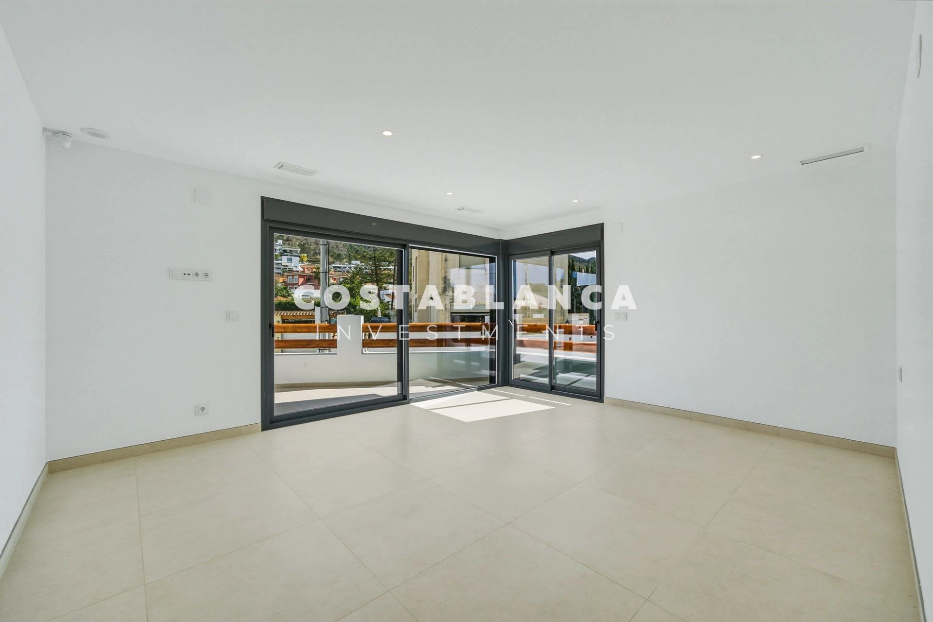 Villa for sale in Albir, Alicante