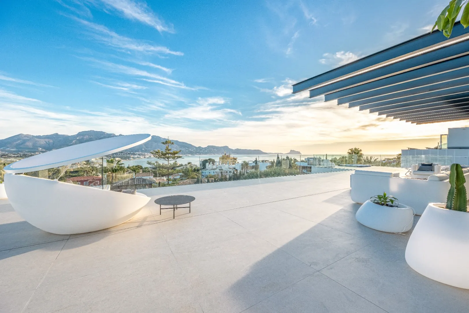 Villa for sale in Albir, Alicante