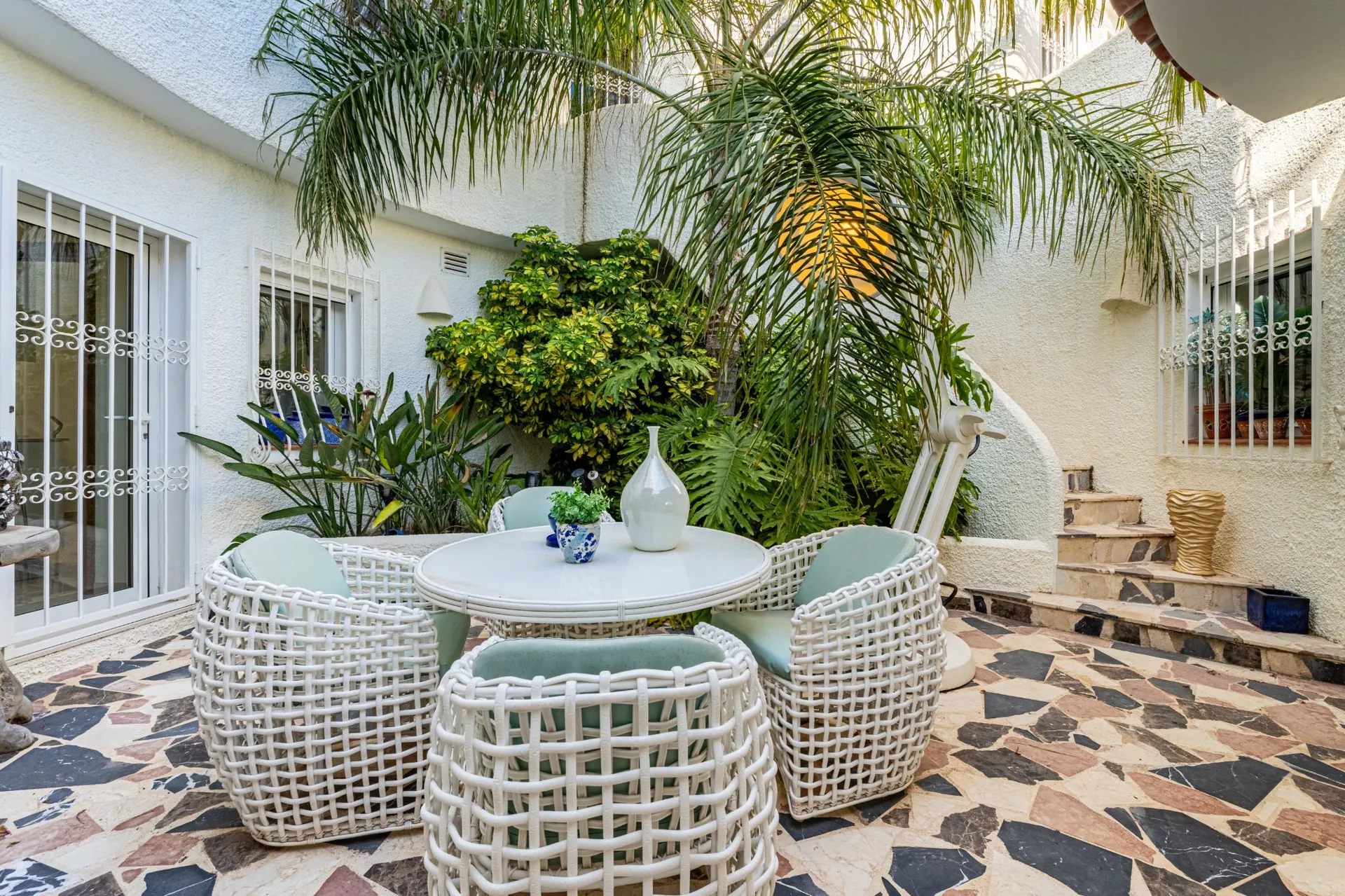 ELEGANT VILLA WITH PANORAMIC SEA VIEWS FOR SALE IN ALTEA