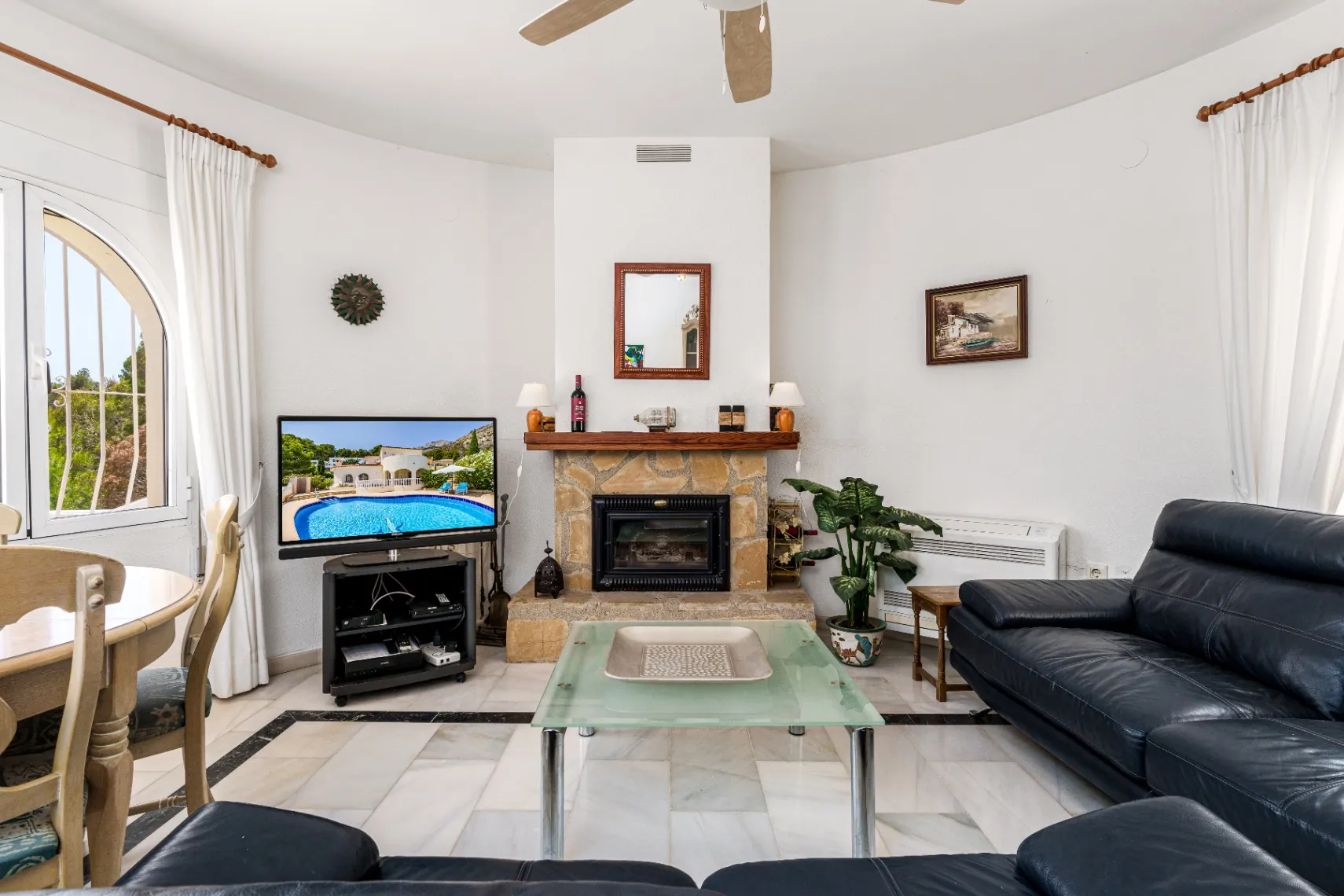 Villa for sale in Altea, Alicante