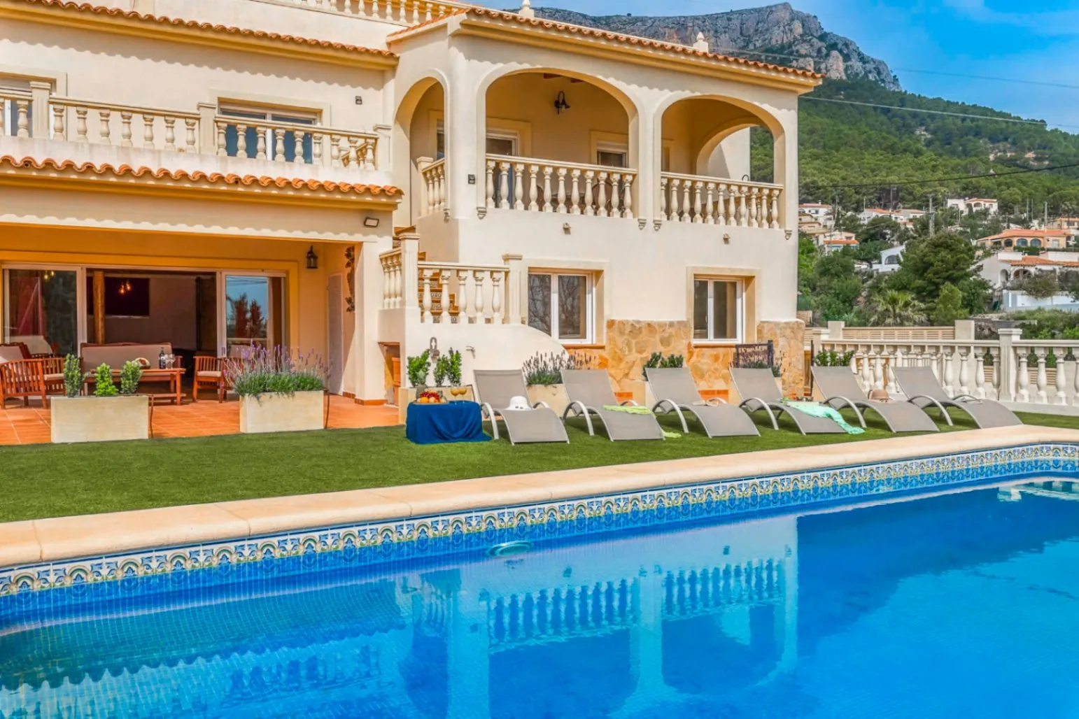 Villa for sale in Calpe, Alicante