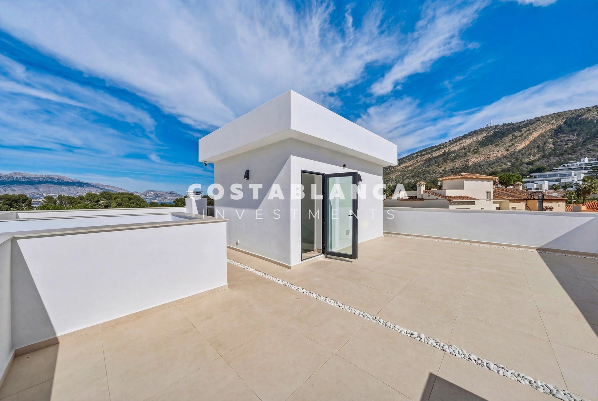 Villa for sale in Albir, Alicante