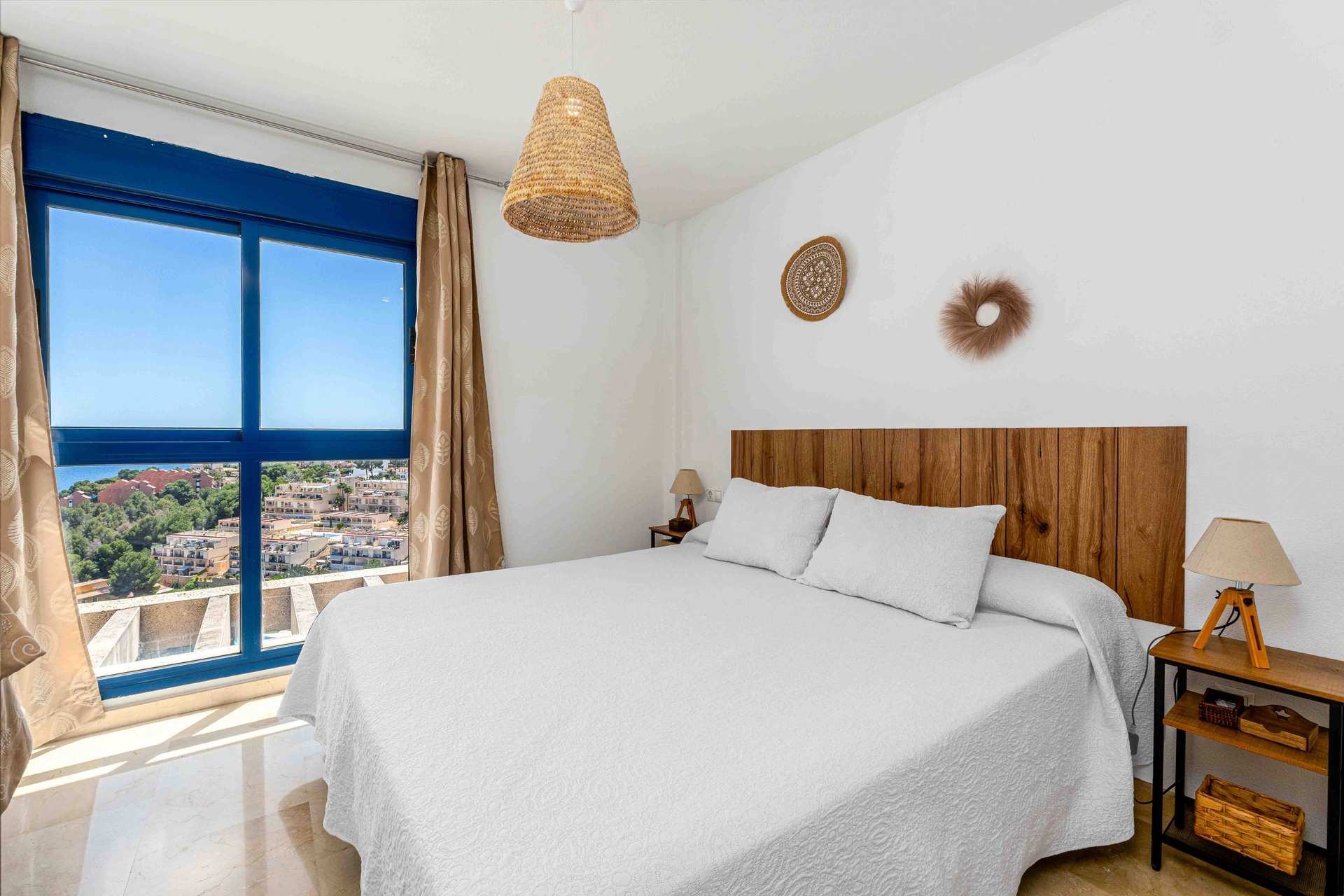 Spectaculos ático triplex de vânzare cu vedere de 360 de grade în Calpe.