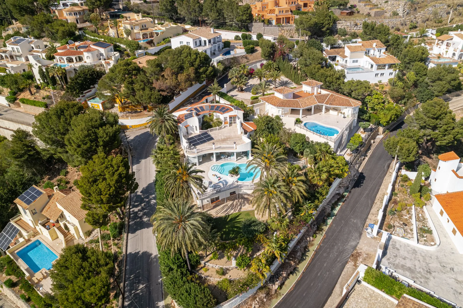 ELEGANT VILLA WITH PANORAMIC SEA VIEWS FOR SALE IN ALTEA