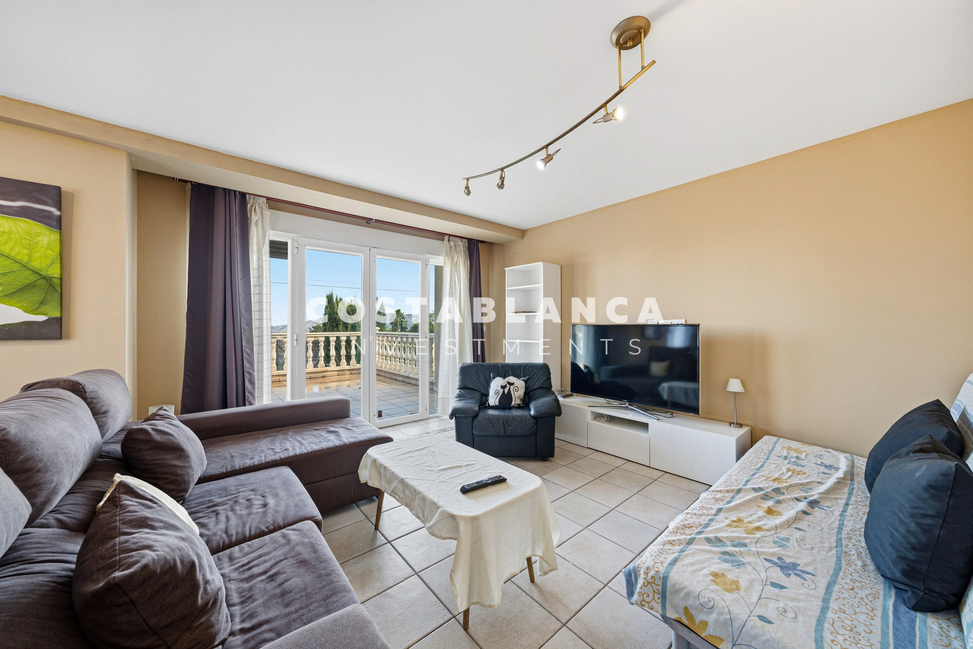 Villa for sale in La Nucía, Alicante