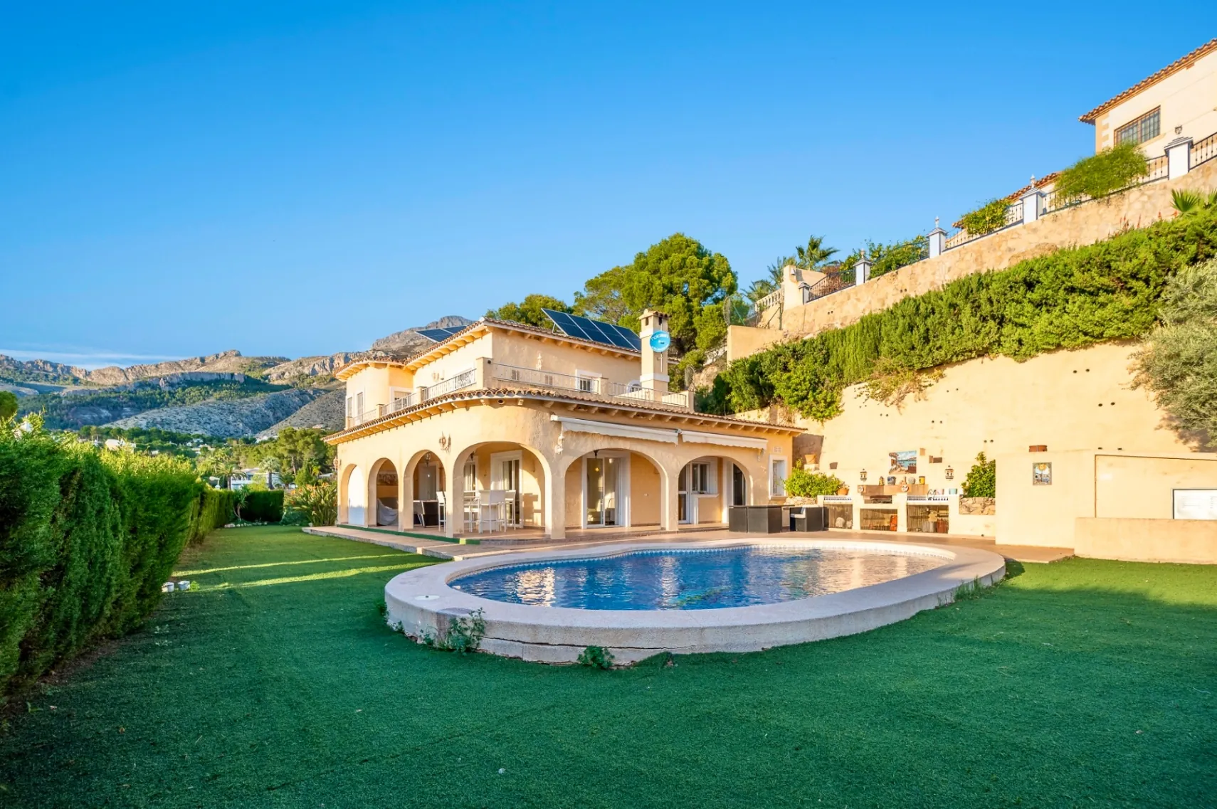 Two-story Mediterranean villa with Garage for Sale in Alhama Springs