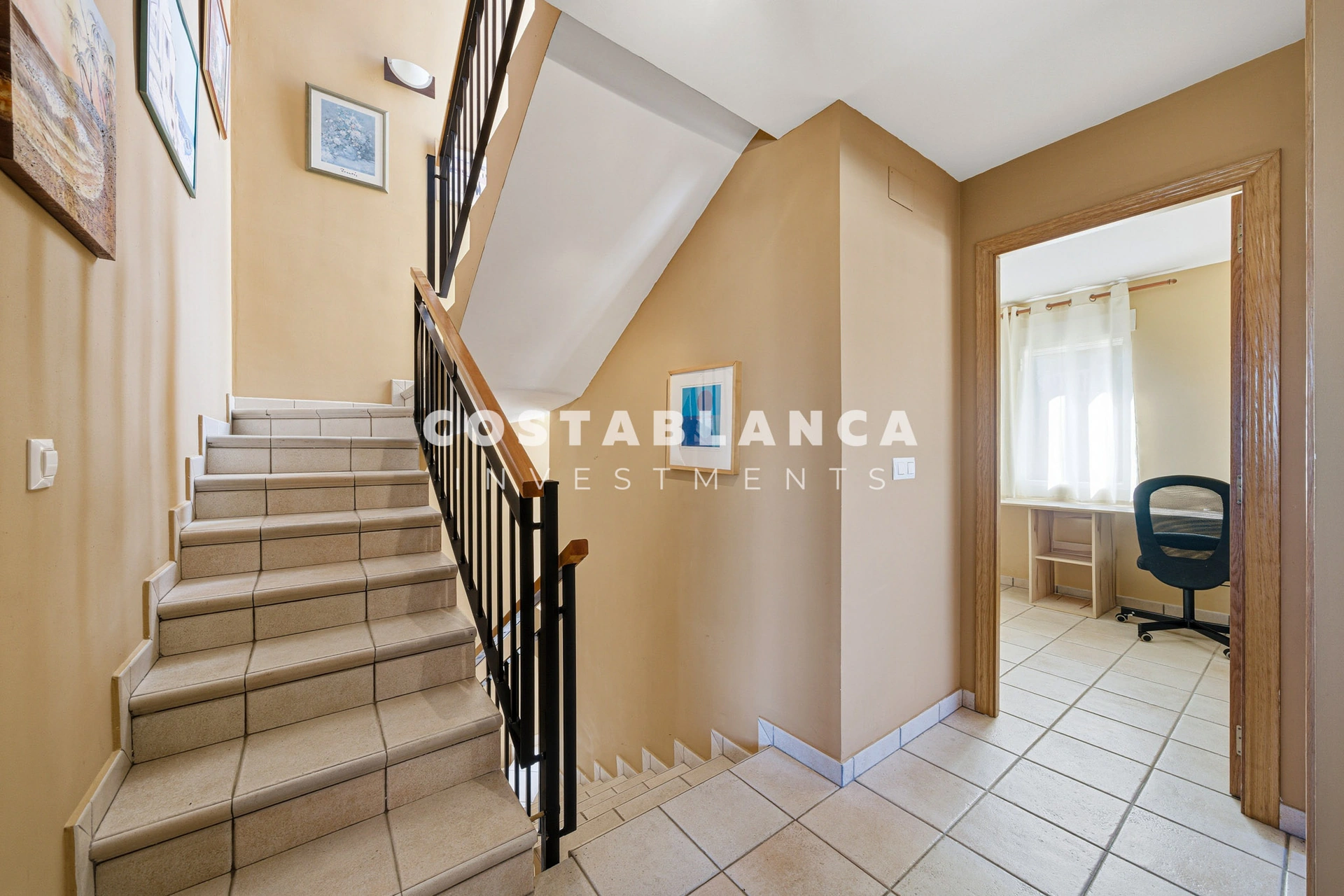 Villa for sale in La Nucía, Alicante