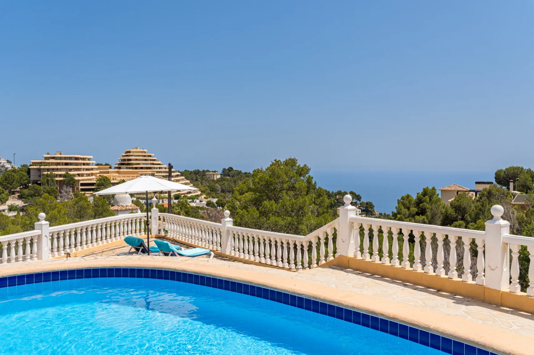 Villa for sale in Altea, Alicante