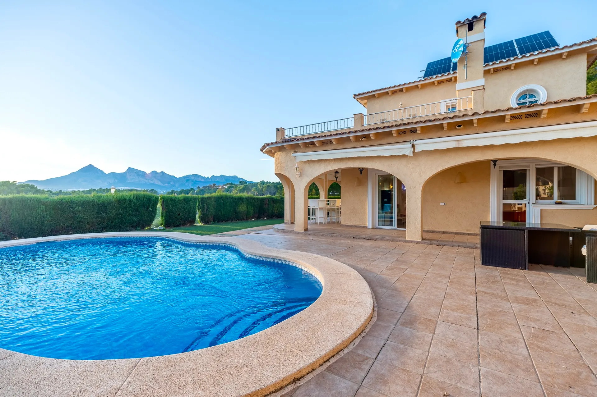 Two-story Mediterranean villa with Garage for Sale in Alhama Springs