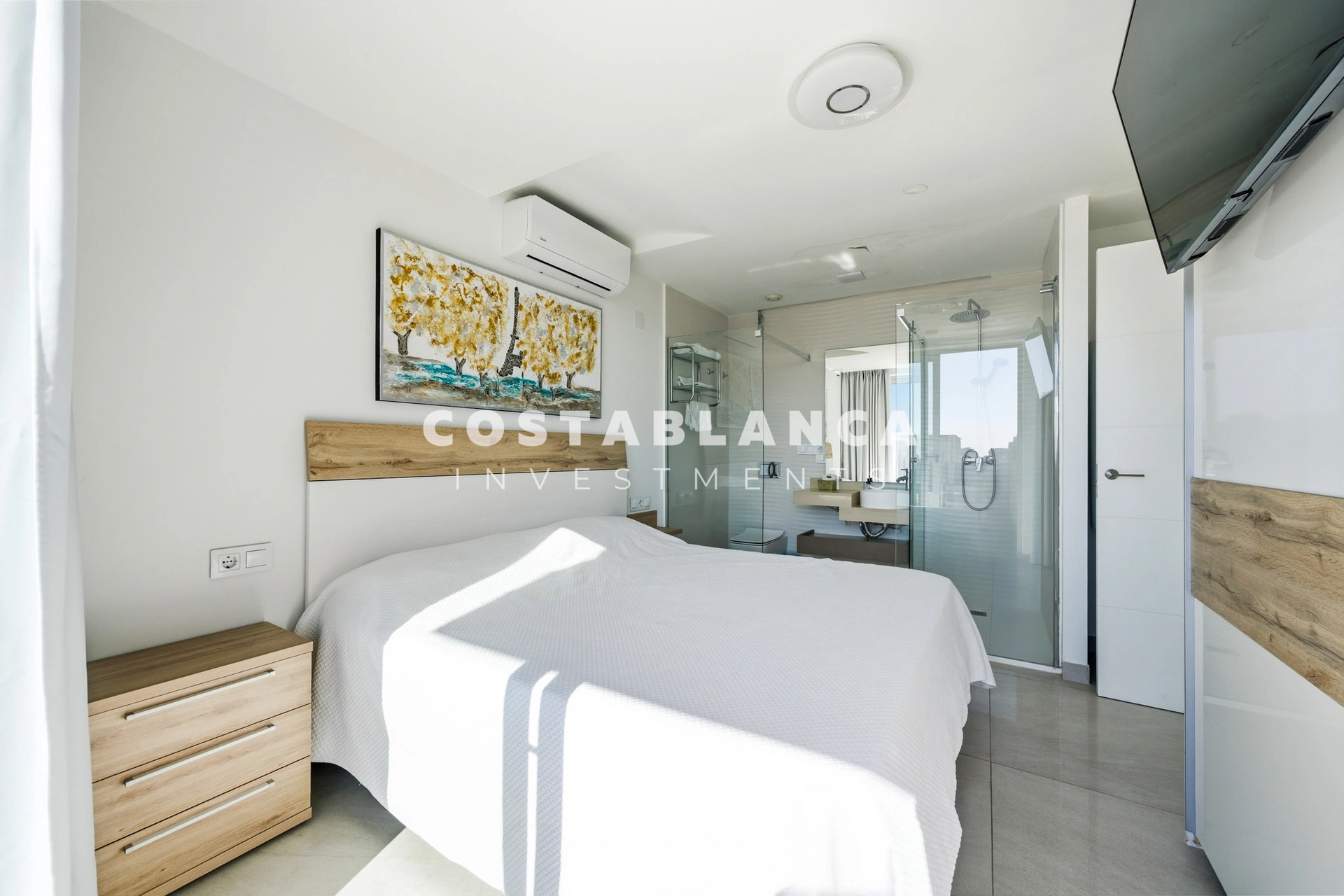Full Modern Apartment Building 10 Minutes from the Beach for Sale in Finestrat