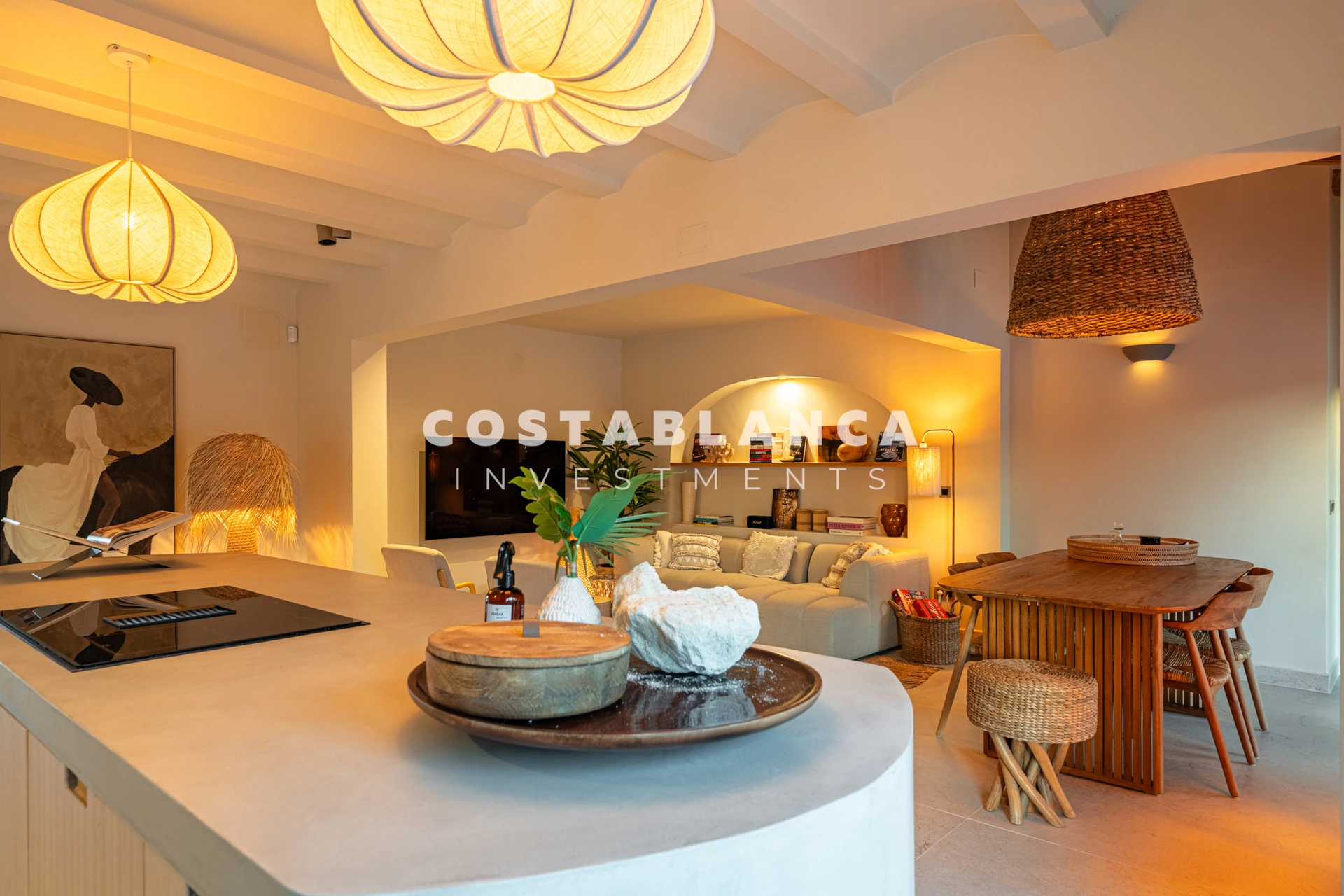 Luxury villa inspired by Ibiza just minutes from Arenal beach in Jávea.