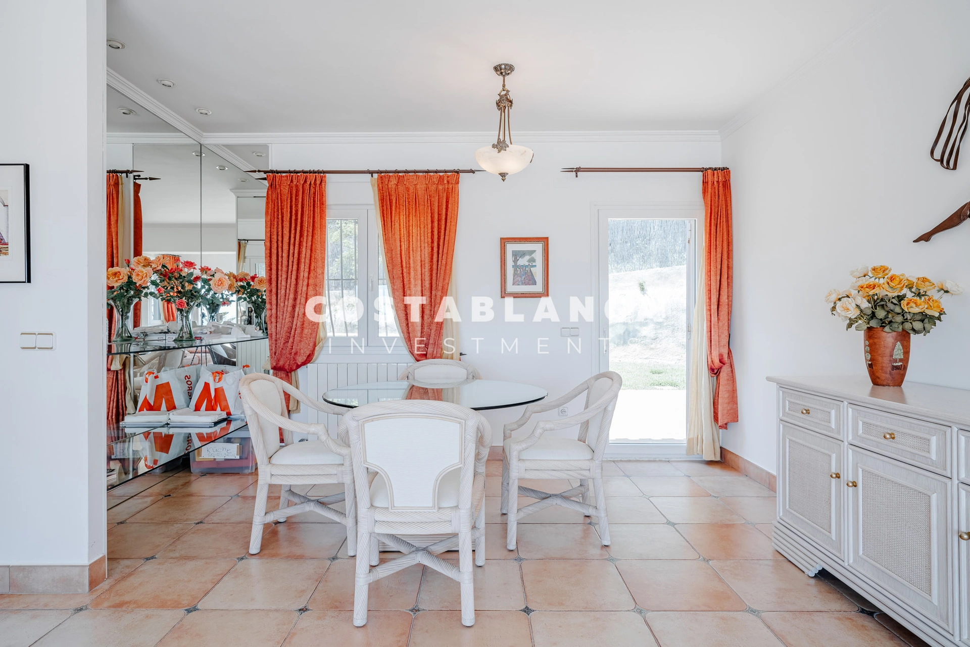 Luxury double plot with uninterrupted views of the green area and the sea for sale in Jávea.