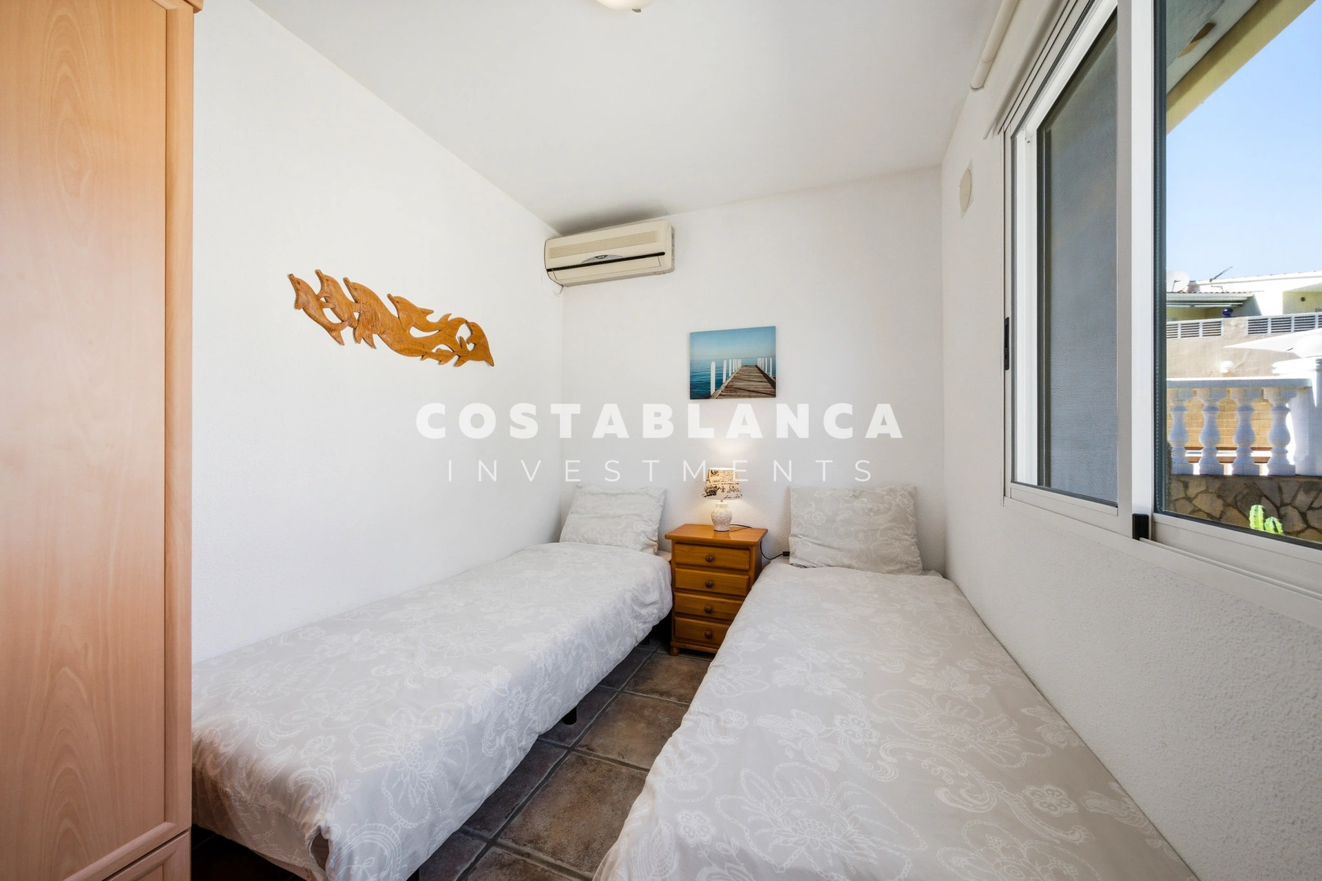 Charming villa with independent guest apartment and pool for sale in La Nucía.