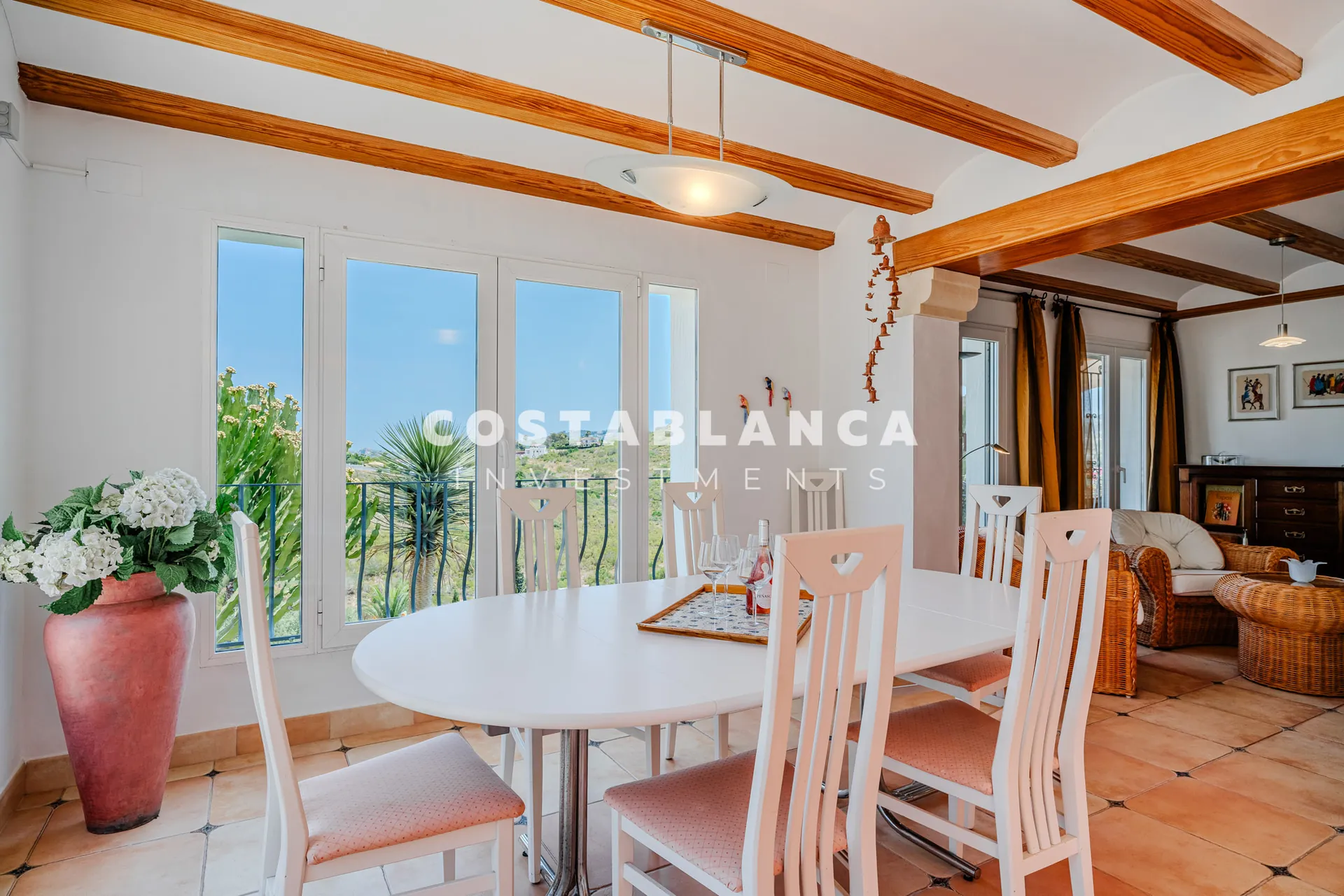 Luxury double plot with uninterrupted views of the green area and the sea for sale in Jávea.