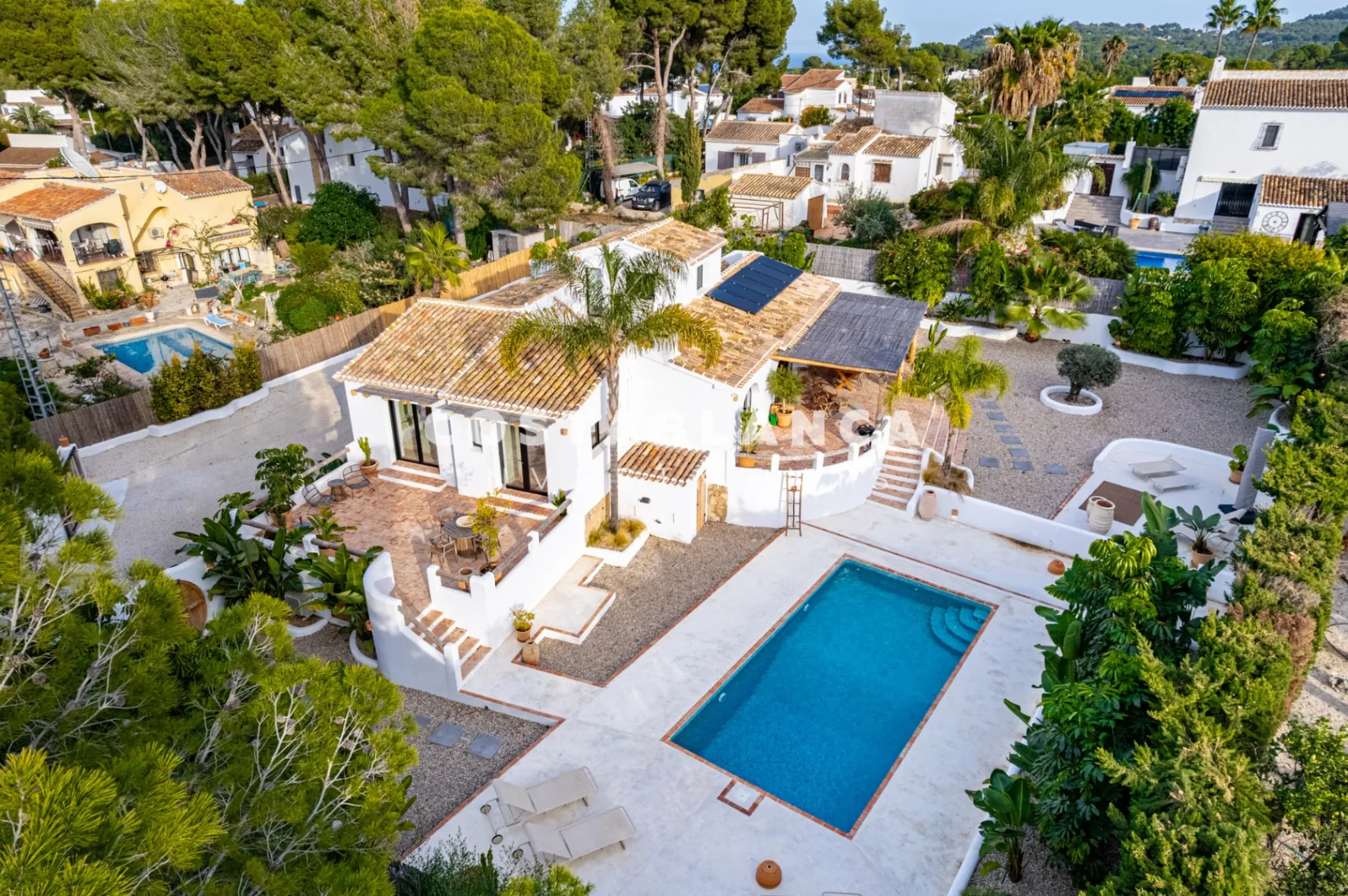 Luxury villa inspired by Ibiza just minutes from Arenal beach in Jávea.