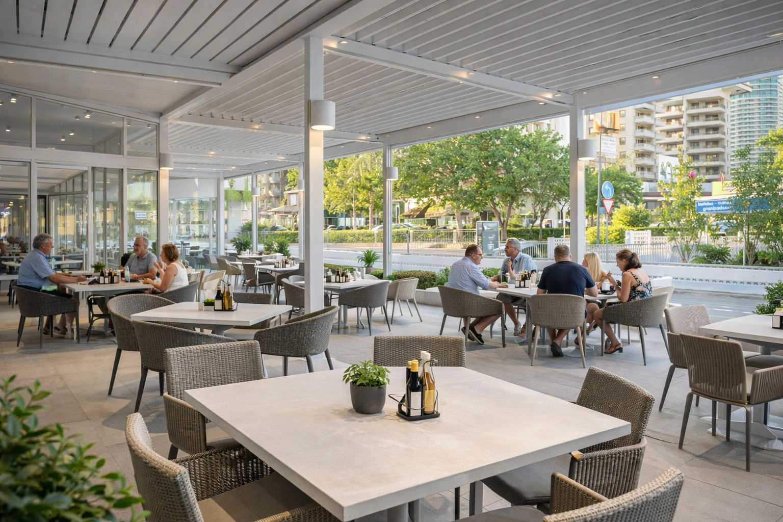 Unique Investment Opportunity in Benidorm – Privileged Location by the Sea