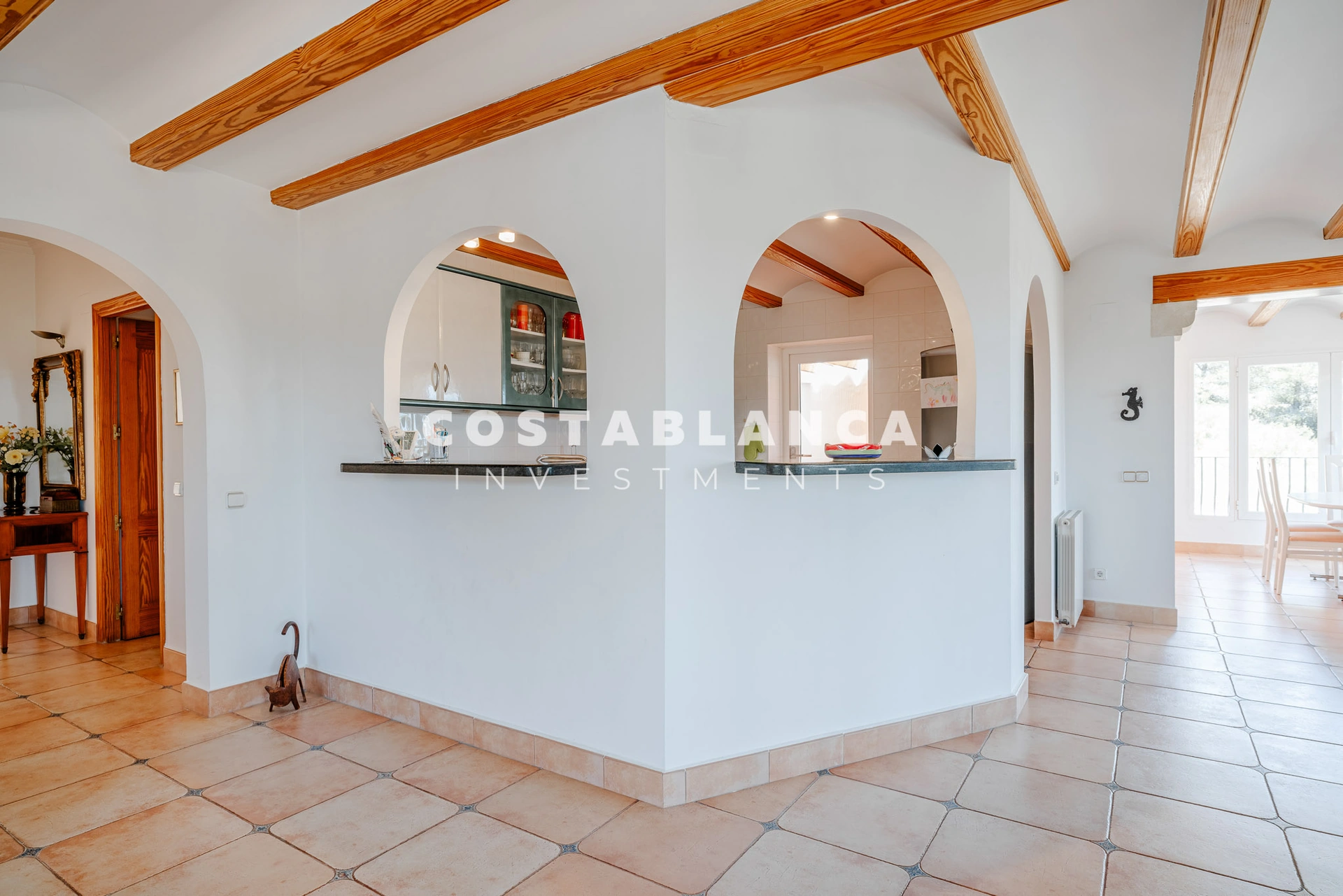 Luxury double plot with uninterrupted views of the green area and the sea for sale in Jávea.