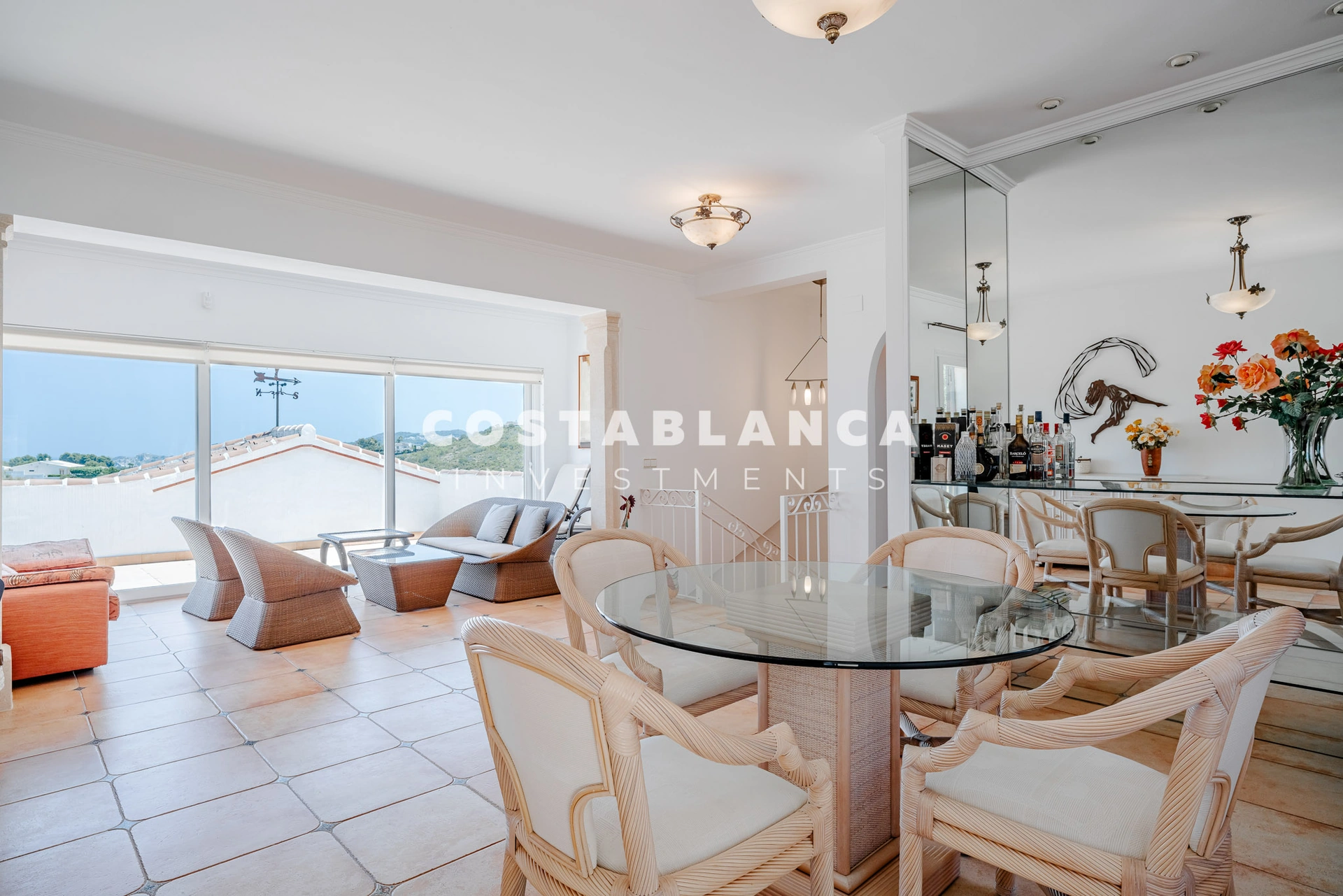 Luxury double plot with uninterrupted views of the green area and the sea for sale in Jávea.