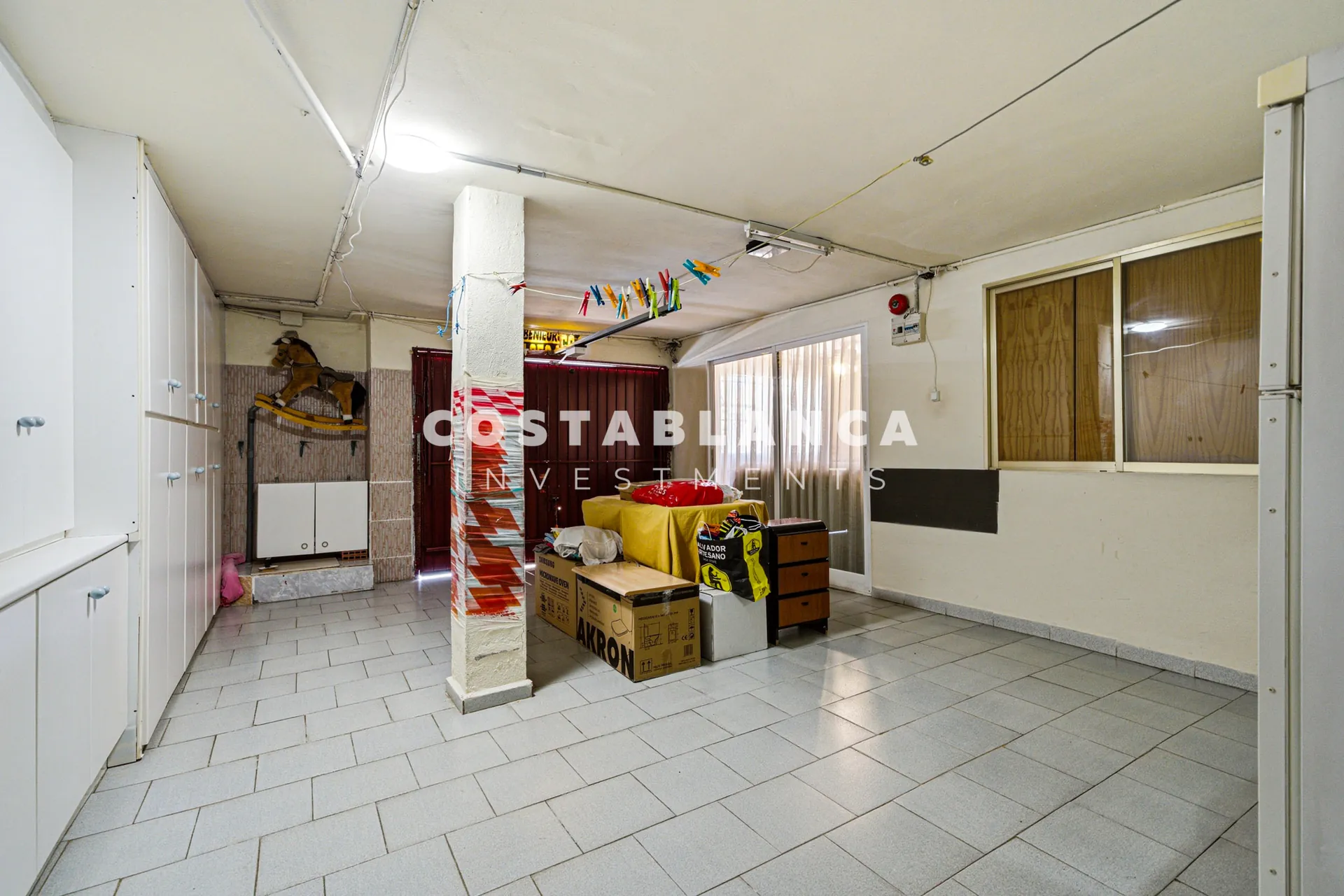 Large family home with pool and summer kitchen for sale in La Nucía.