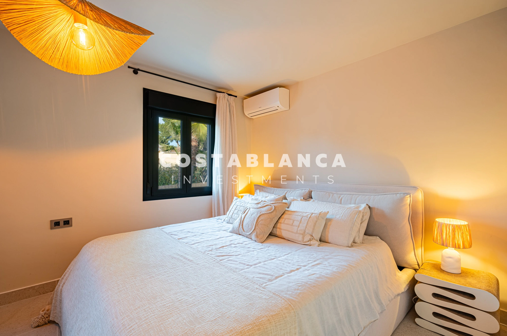 Luxury villa inspired by Ibiza just minutes from Arenal beach in Jávea.