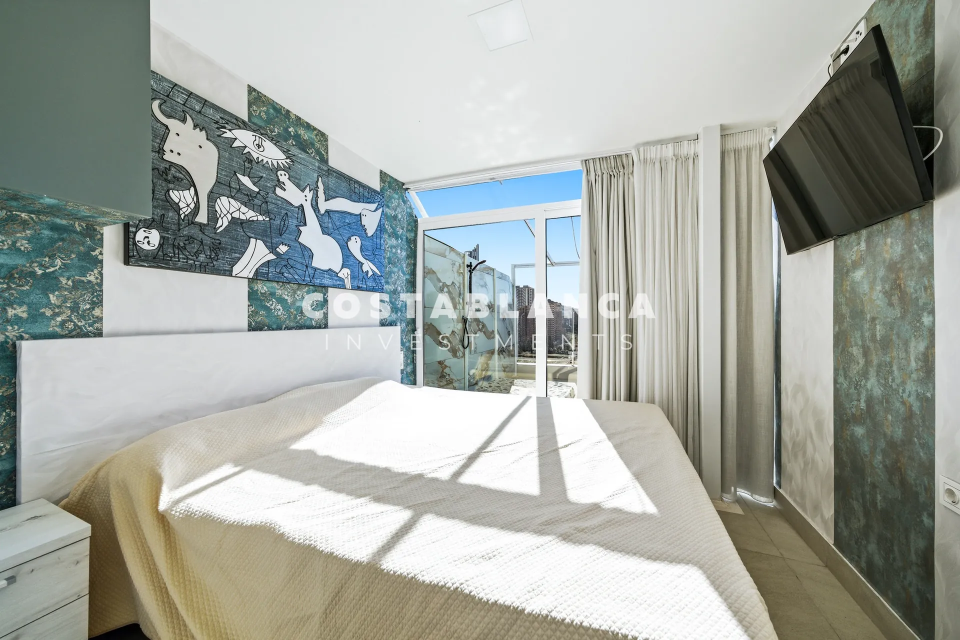 Full Modern Apartment Building 10 Minutes from the Beach for Sale in Finestrat