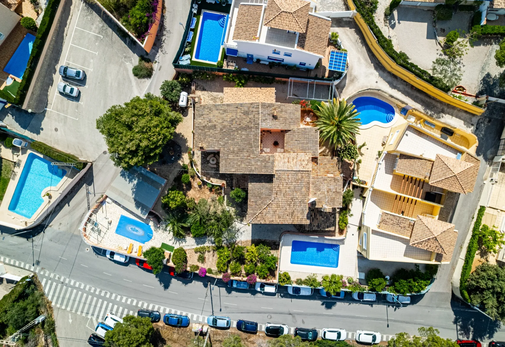 VILĂ ESPANIOLĂ TRADIȚIONALĂ DE VÂNDUT ÎN UNA DIN LOCATIILE PRIVILEGIATE DIN ALBIR
