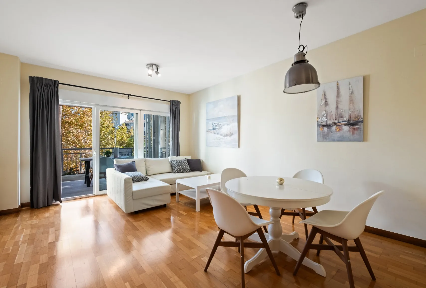 Apartament de vânzare în Albir cu vedere la munte