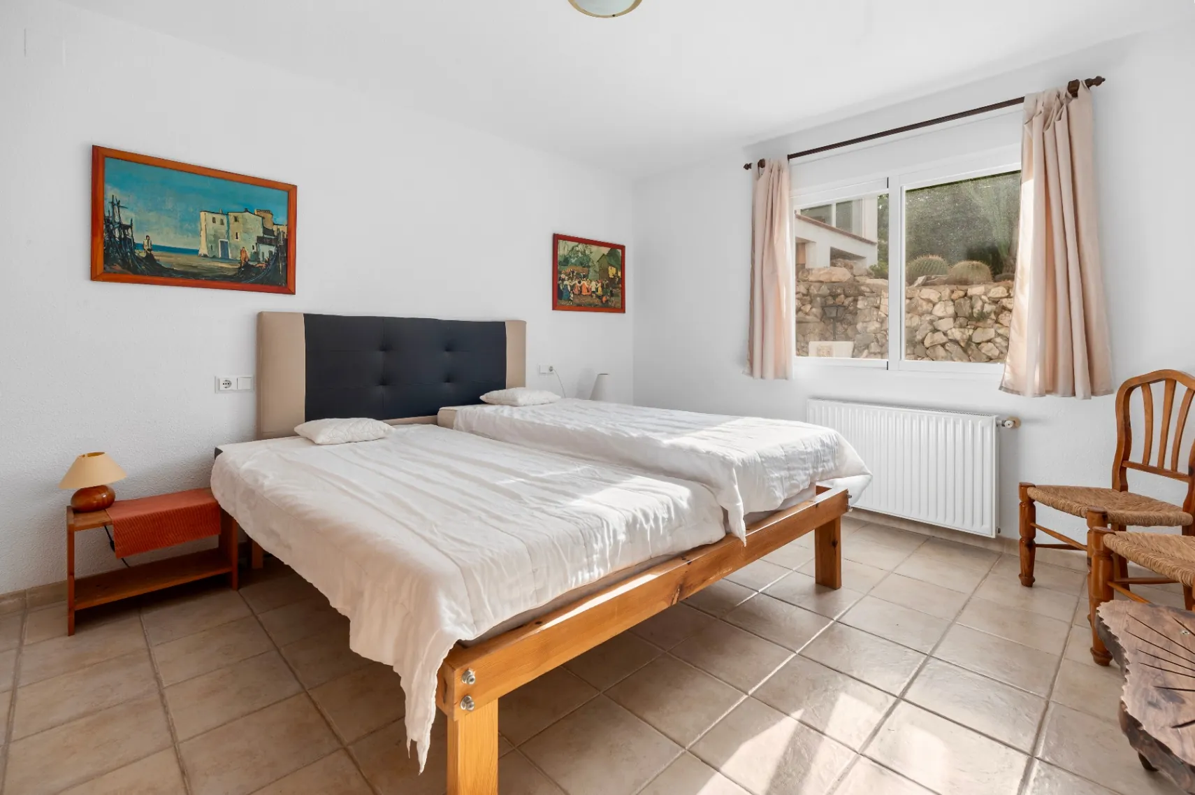 Chalet with garage and large plot for sale in Altea