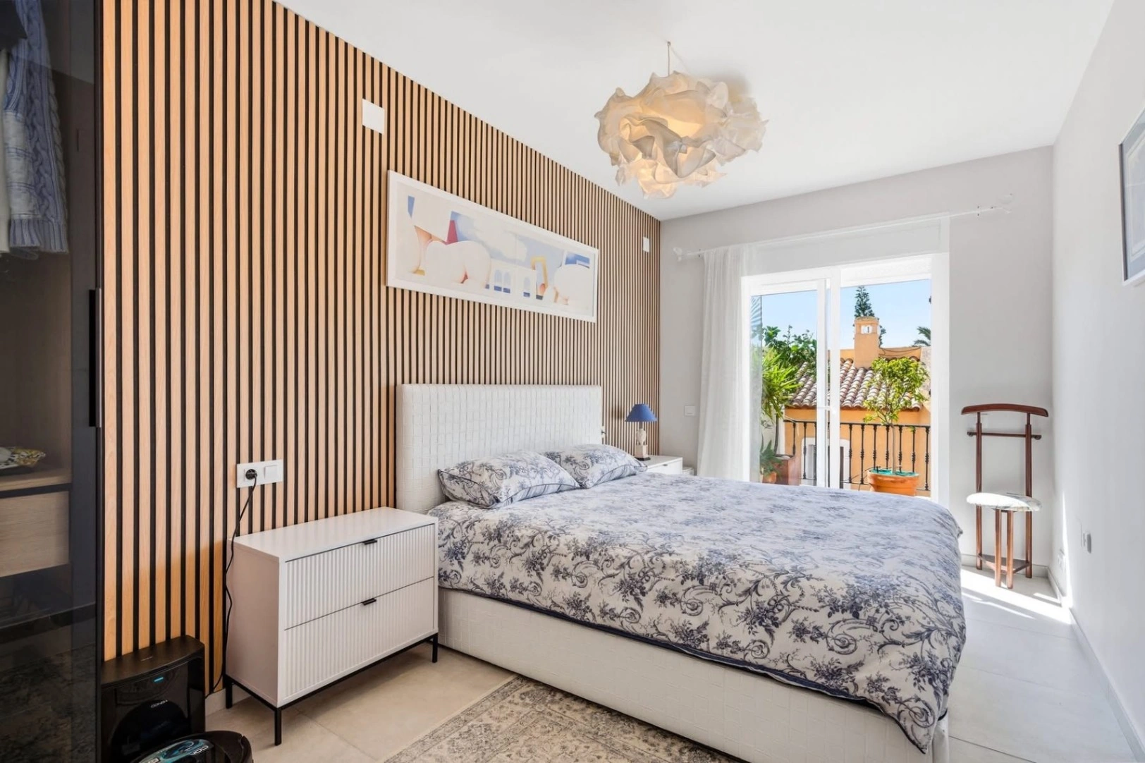 Elegant townhouse with panoramic sea views and dual terraces for sale in Altea Hills.