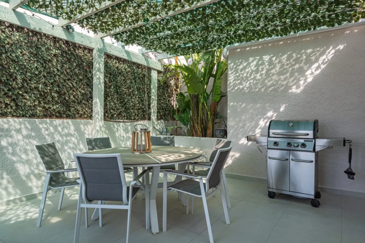 Elegant townhouse with panoramic sea views and dual terraces for sale in Altea Hills.