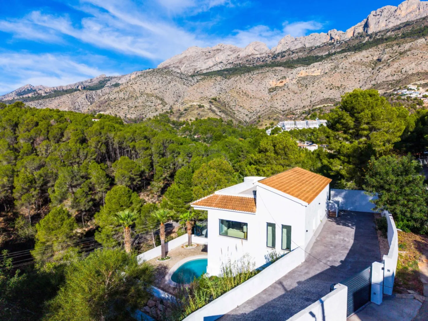 Vila de lux renovată cu zonă de wellness de vânzare în Altea la Vella