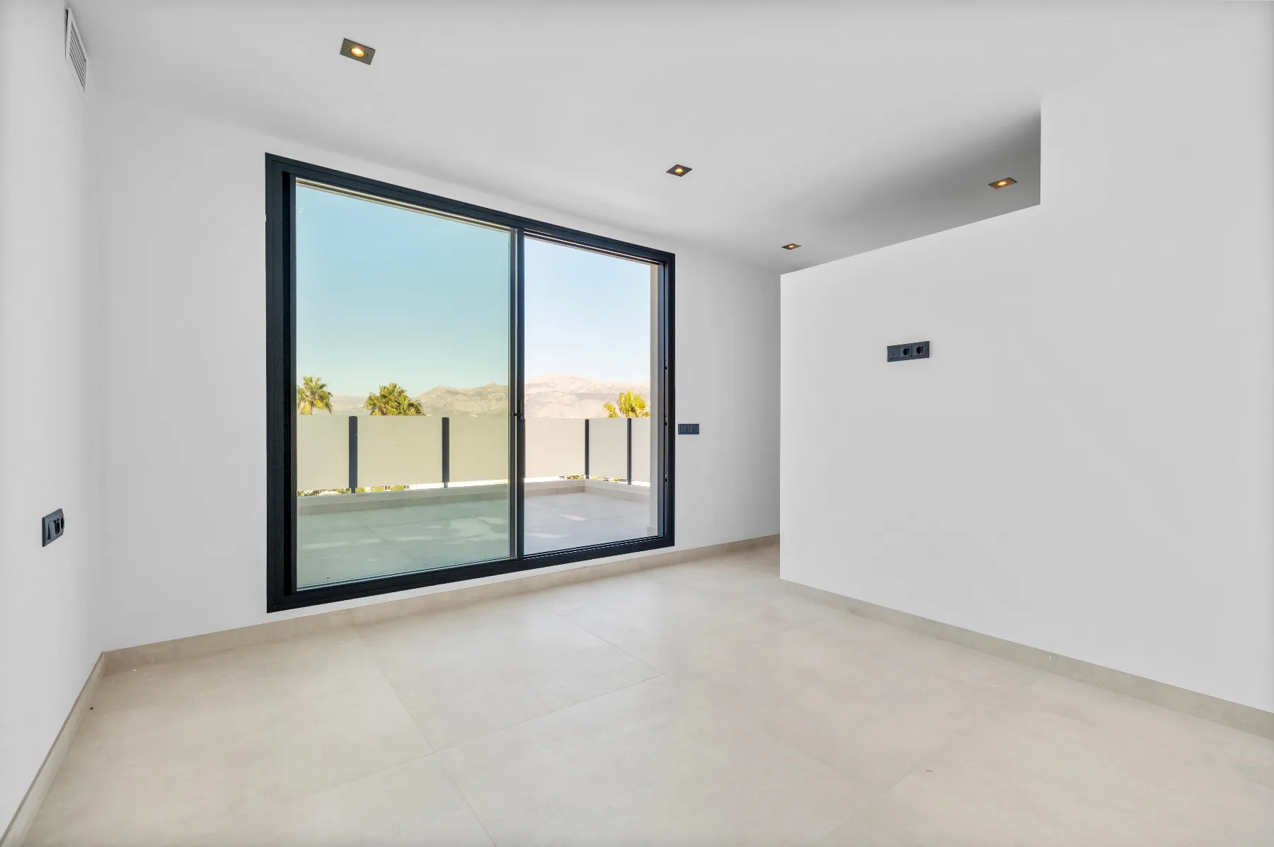 Villa for sale in Albir, Alicante