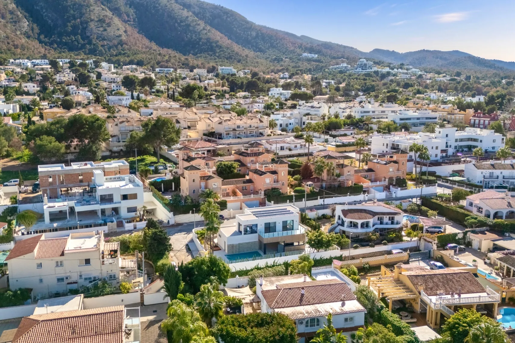 Villa for sale in Albir, Alicante