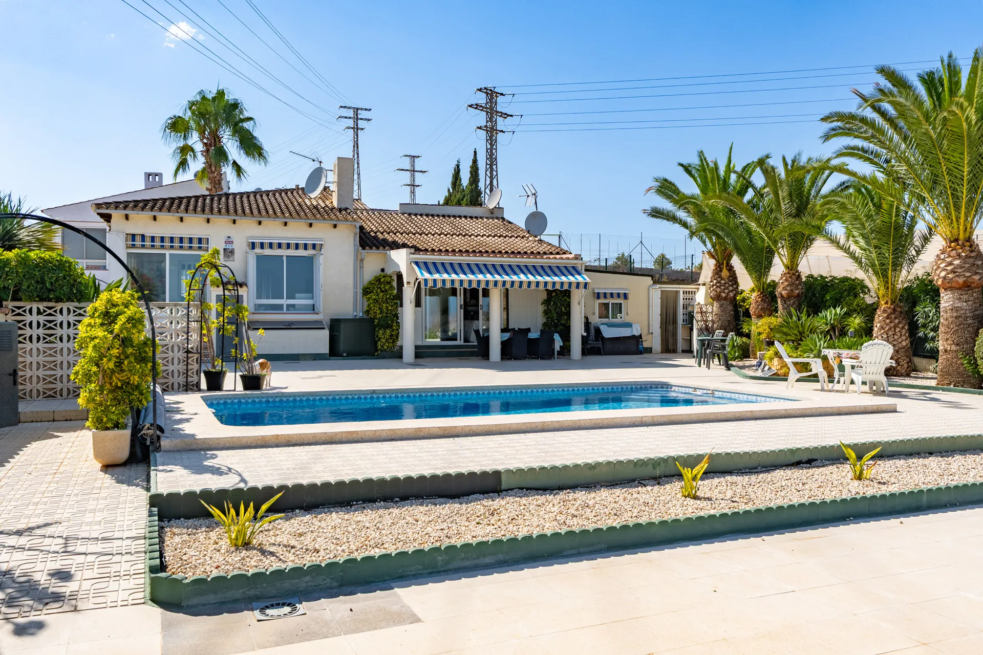 Villa for sale in La Nucía, Alicante