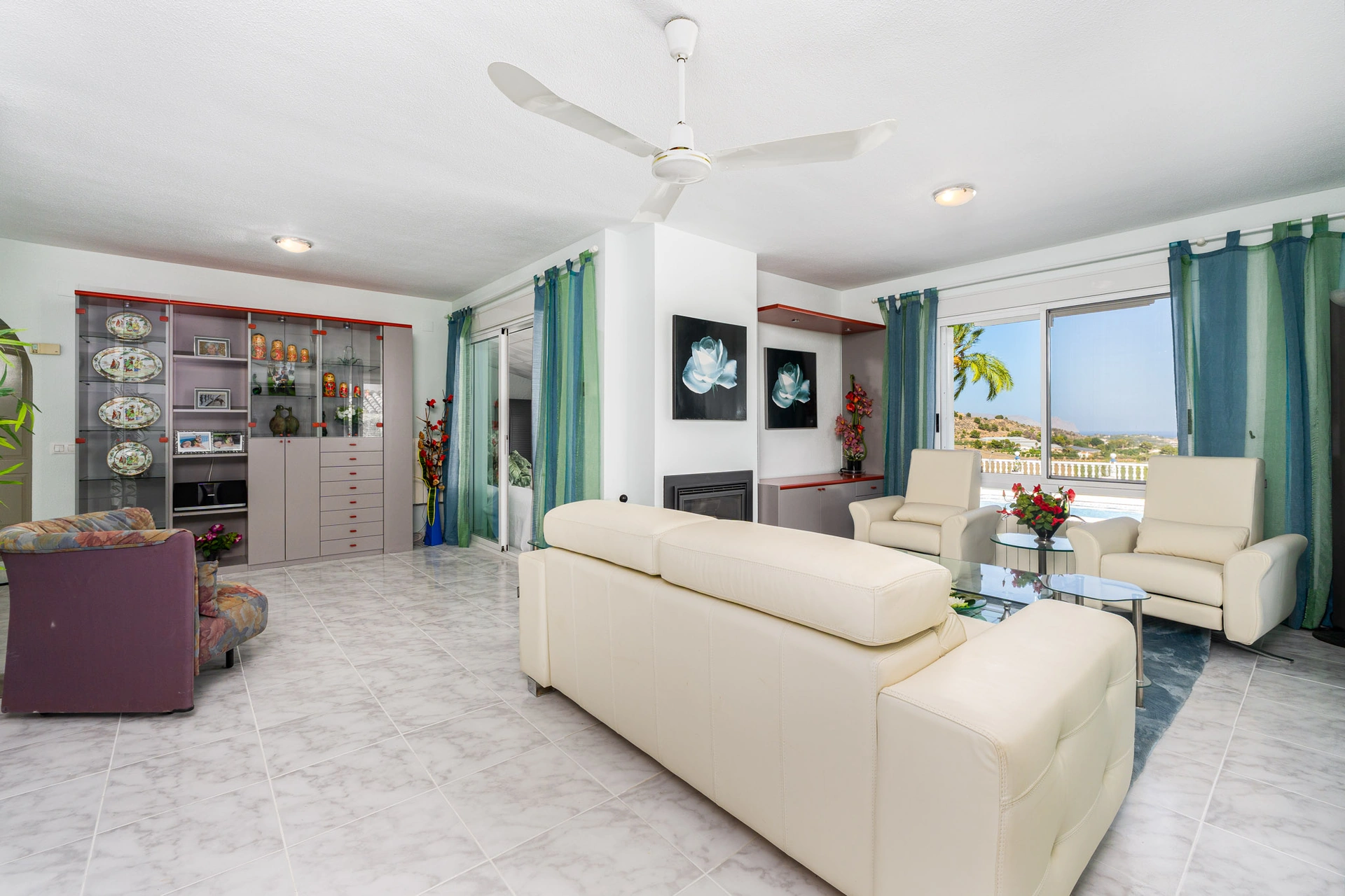 Villa for sale in La Nucía, Alicante
