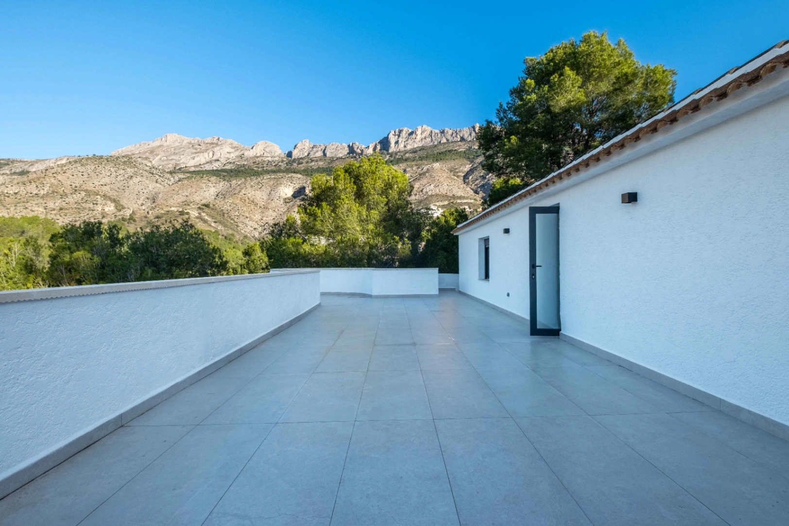 Vila de lux renovată cu zonă de wellness de vânzare în Altea la Vella