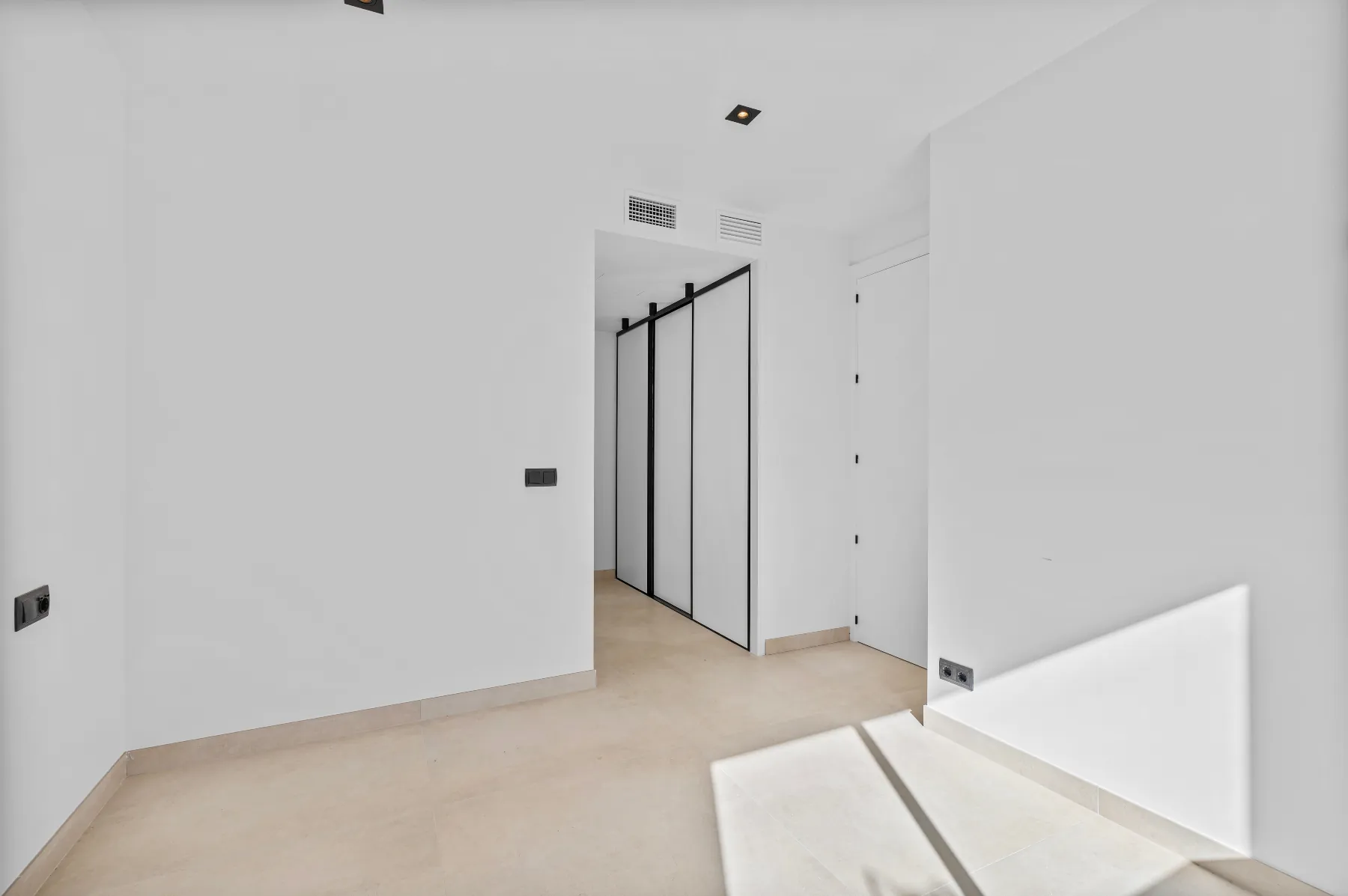 Villa for sale in Albir, Alicante
