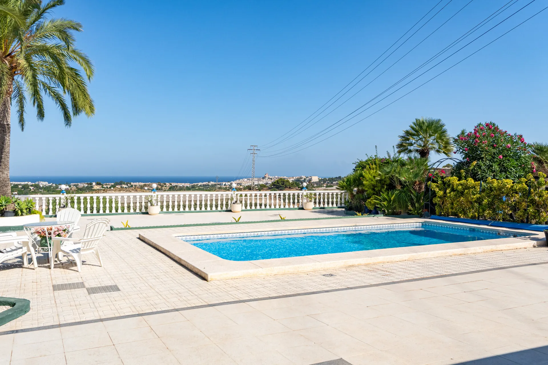 Villa for sale in La Nucía, Alicante