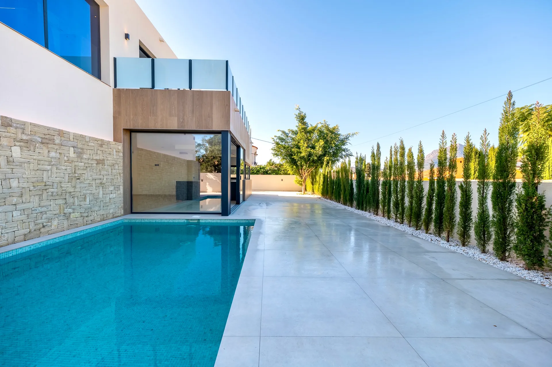 Villa for sale in Albir, Alicante